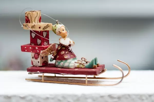 Engel auf Schlitten
