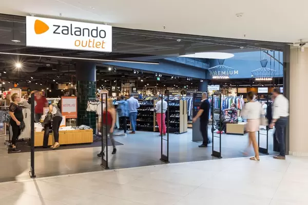 Entrance to a Zalando outlet