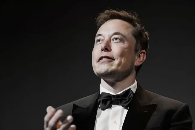 Erfolgreicher Unternehmer in elegantem Anzug