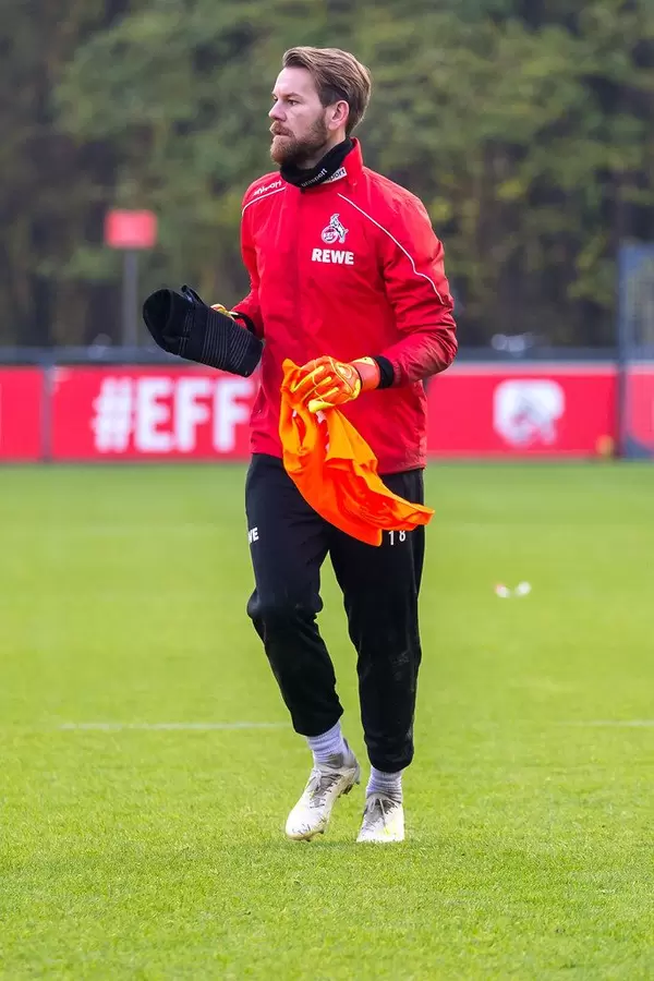 Ersatztorwart Thomas Kessler beim Training des 1.FC Köln