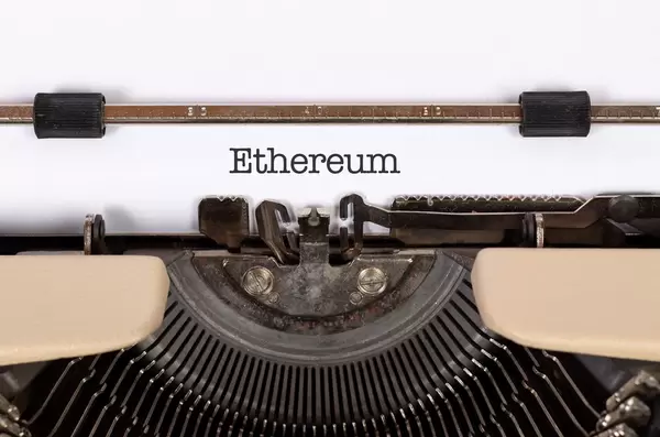 Ethereum mit einer alten Schreibmaschine geschrieben