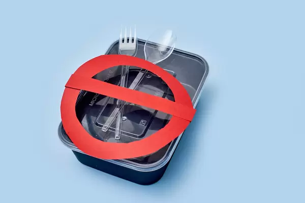 EU bans common single-use plastic items