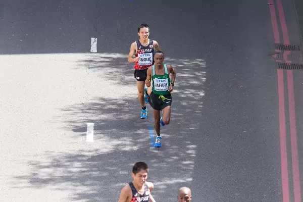 Ezekiel Jafary und Hiroto Inoue (Marathon Finale) bei den IAAF Leichtathletik-Weltmeisterschaften 2017 in London
