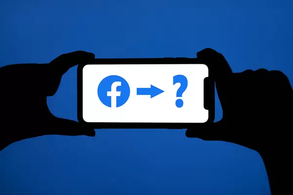 Facebook changing its name