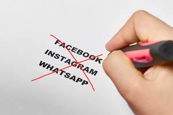 Facebook, Instagram and Whatsapp crossed with red line