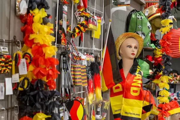 Fan-Artikel für Fans der deutschen Fußballnationalmannschaft - IAW Köln 2018