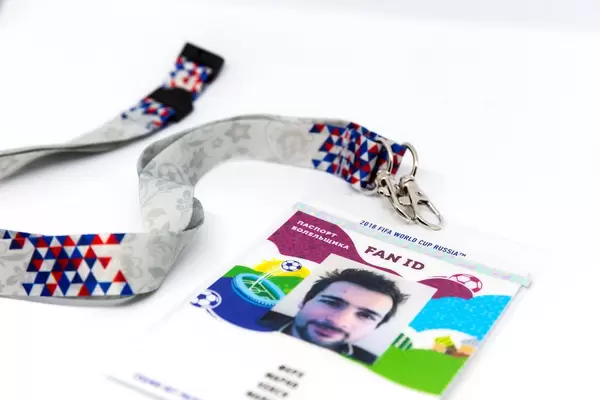 FAN ID mit Schlüsselband