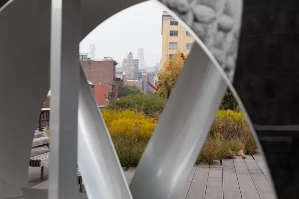 Fan on High Line, New York