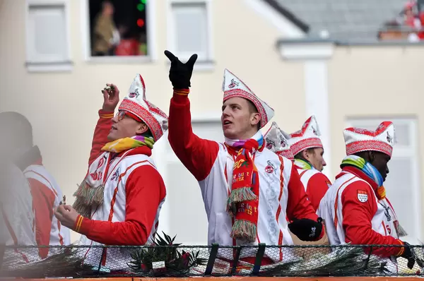 FC Köln am Rosenmontagszug