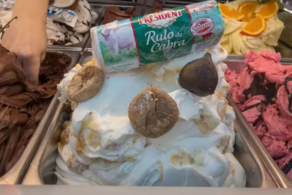 Feigeneis aus Ziegenmilch