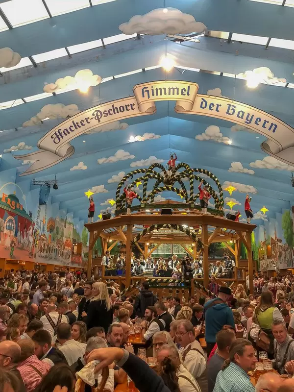 Festzelt auf dem Oktoberfest