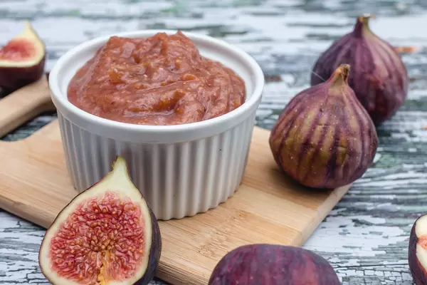 Fig Jam Close- Up. (Flip 2019)