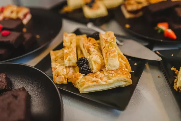 Filled Almond Cream Cake With Curd (Flip 2019)