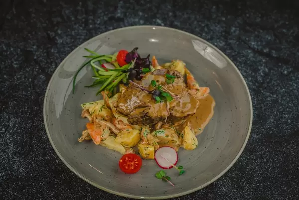 Fillet Beef With Greens