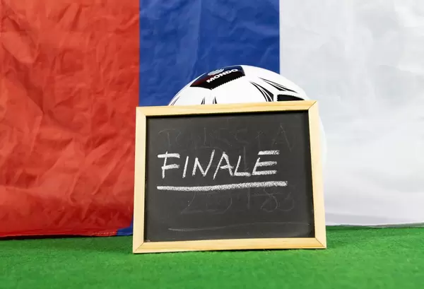 Finale sign with Russian flag