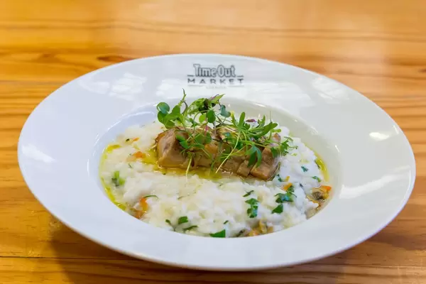 Fisch mit Risotto im Time Out market Lisboa