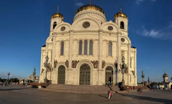Fisheyeaufnahme der Christ-Erlöser-Kathedrale in Moskau
