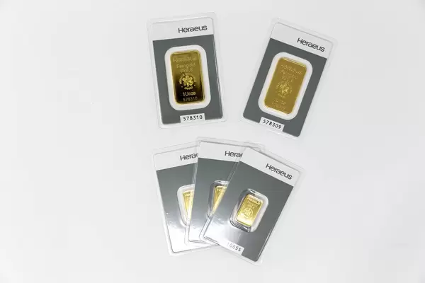 Five Heraeus gold bars from above