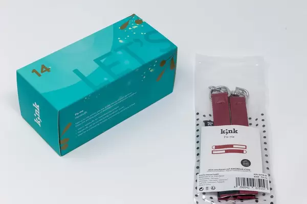 Fix Me - Handcuffs from the Amorelie Adventskalender