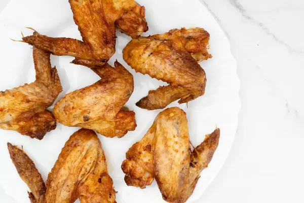 Flat lay above Grilled Chicken Wings (Flip 2019)