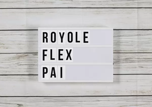 FlexPai: Royole kommt Samsung mit "faltbarem" Smartphone zuvor