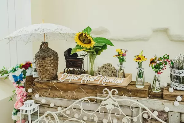 Floral Wedding Decoration On A Wooden Platform (Flip 2019)