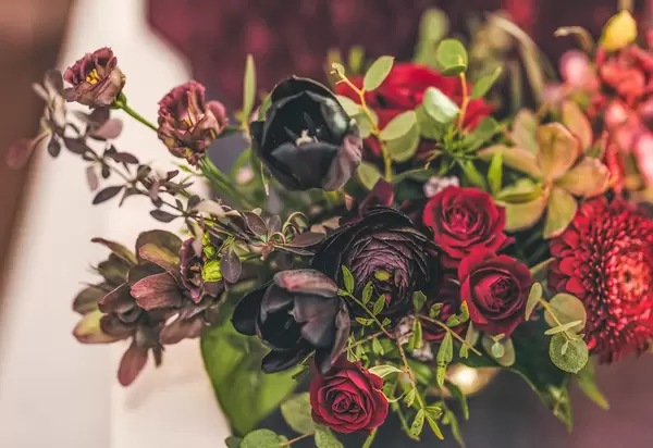 Flower Bouquet With Red Roses And Dahlias.jpg (Flip 2019)