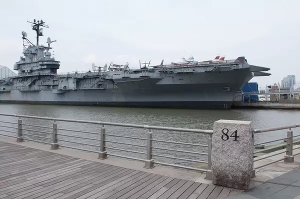 Flugzeugträger Intrepid in New York City, USA