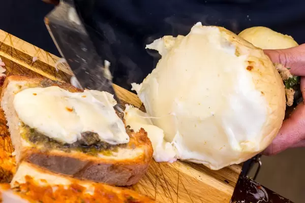 Flüssiger Provolino-Käse