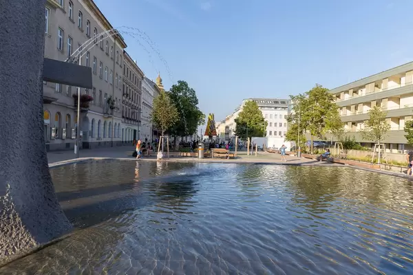 Fontäne am Kardinal-Rauscher-Platz in Wien