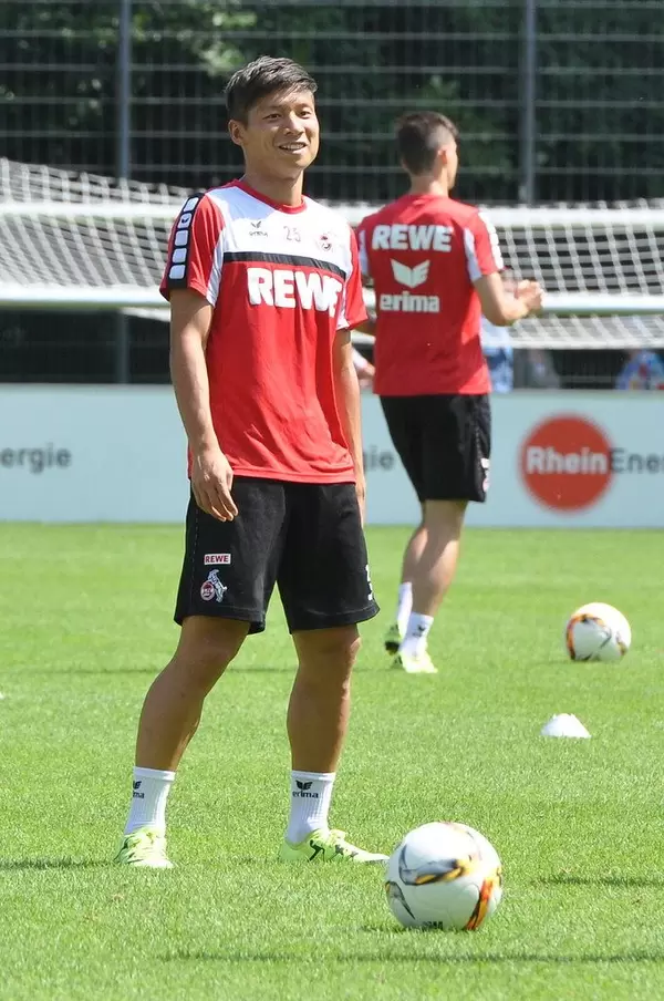 Football player Kazuki Nagasawa during training session