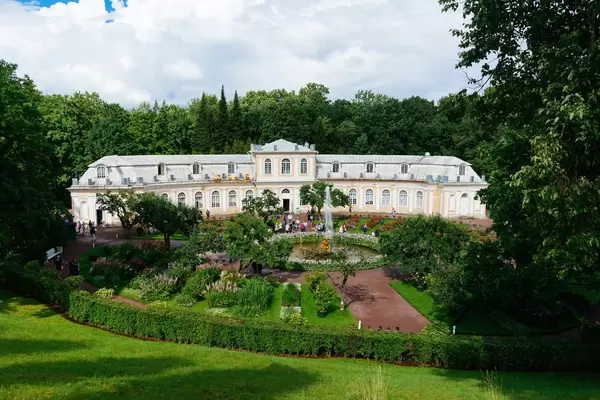 Former Tsar Peter estate and garden / Ehemaliger Zar Peter Anwesen und Garten