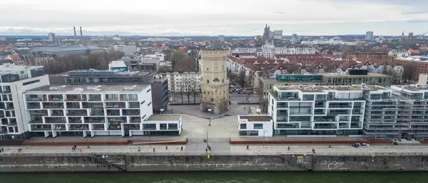 FrauenMediaTurm im Kölner Rheinauhafen