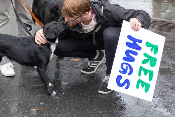 Free Hugs: Puppylove