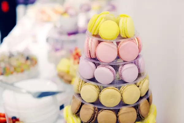 French macaroons, cake bar