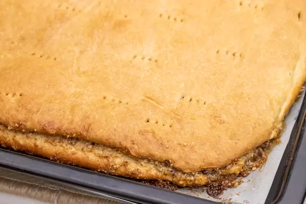 Fresh Baked Apple Pie ready for cutting and serving