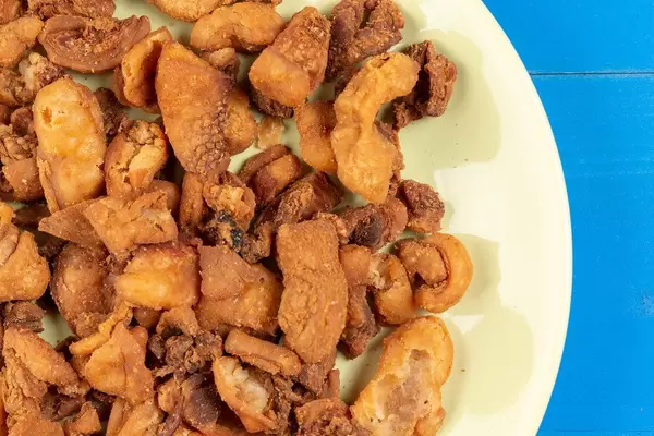 Fresh Greaves served on the plate (Flip 2019)