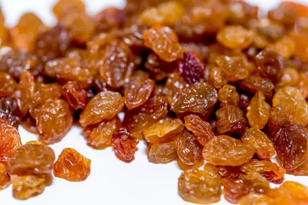 Fresh raisins close-up