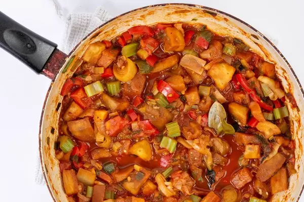 Fried Eggplant with Leek and Paprika in the frying pan (Flip 2019)