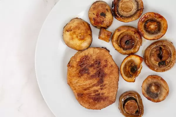 Fried Pork Chops and Mushrooms