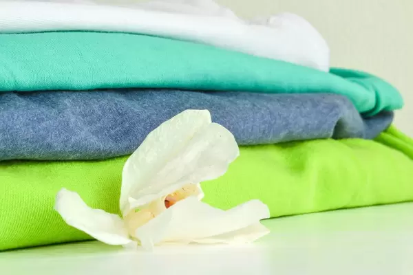 Frisch gewaschene Kleidung