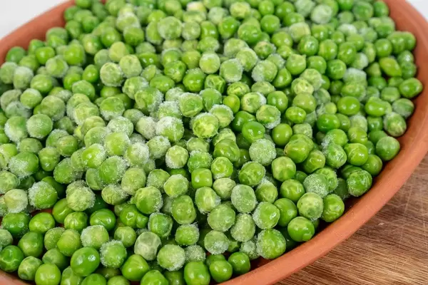 Frozen Green Peas on the plate (Flip 2019)