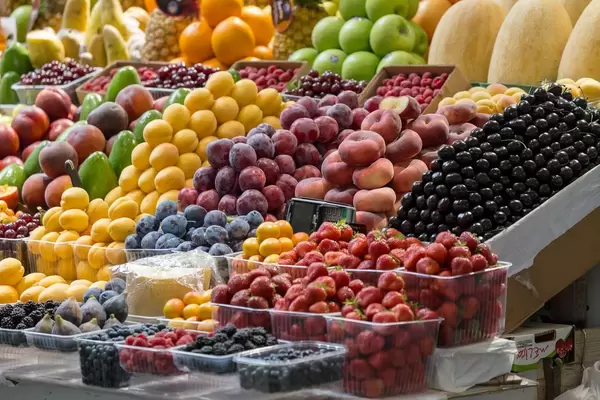 Fruit stand at Danilovsky Market in Moscow