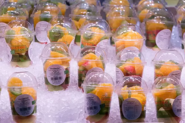 Fruitsnacks kept cold in Ice