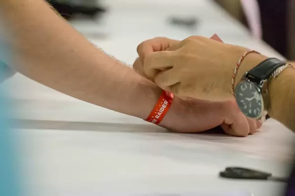 FSK18 Altersbändchen