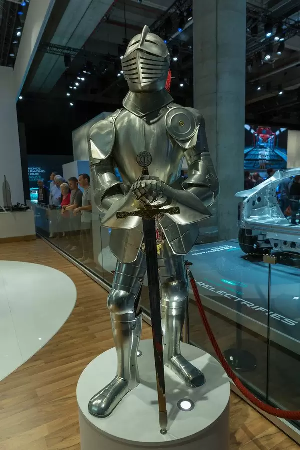 Full Knight's armour as symbolic image for Trasco Bremen - Premium Armored Vehicles