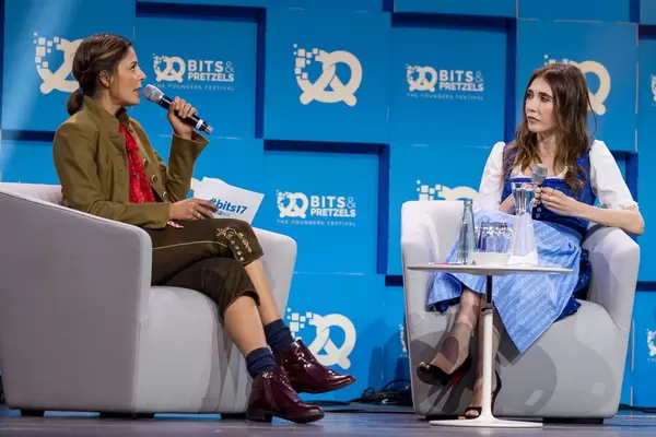 Fund Vanroy im Interview mit Carice van Houten