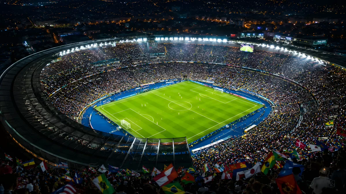 Fußballstadion ähnlich zu Berliner Olympiastadion