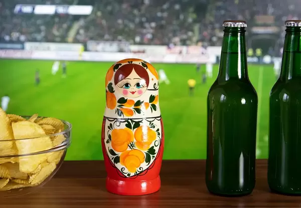 Fußball-Weltmeisterschaft auf dem Fernseher schauen