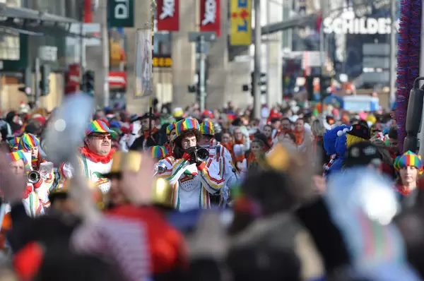 Fußtruppen am Rosenmontagszug